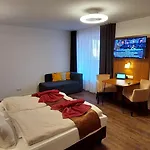 Hotel Amber Altstadt 3*