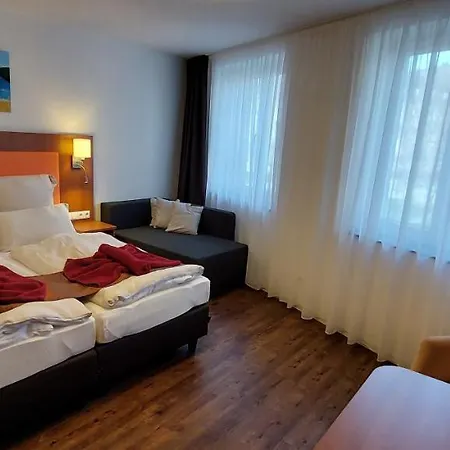 Hotel Amber Altstadt 3*