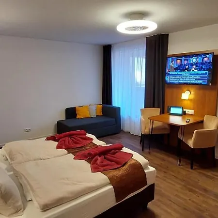 Отель Amber Altstadt 3*