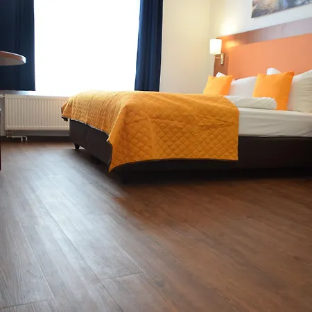 Amber Altstadt 3* Штральзунд