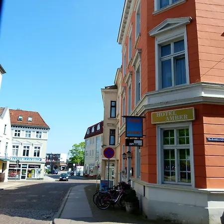 Отель Amber Altstadt