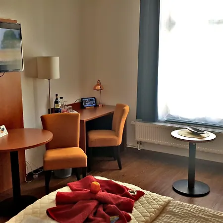 Amber Altstadt 3* Штральзунд
