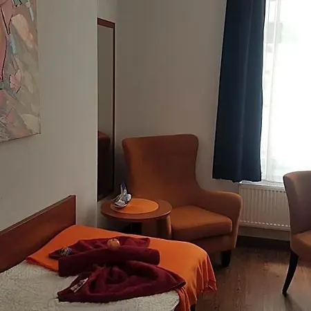 Amber Altstadt 3*