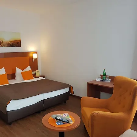 Amber Altstadt Hotel 3*